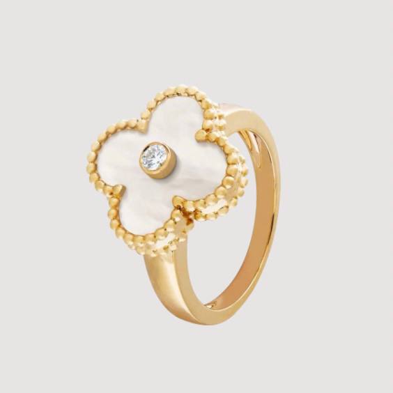 Van Cleef Ring