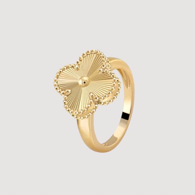 Van Cleef Ring