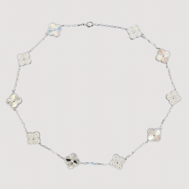 Van Cleef Vintage Necklace ( Silver / Gold )